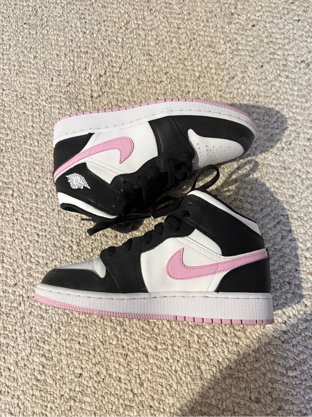Air Jordan 1 Mid - Arctic Pink